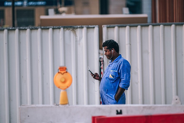 Ways to Avoid Getting Scammed by Dubious Contractors